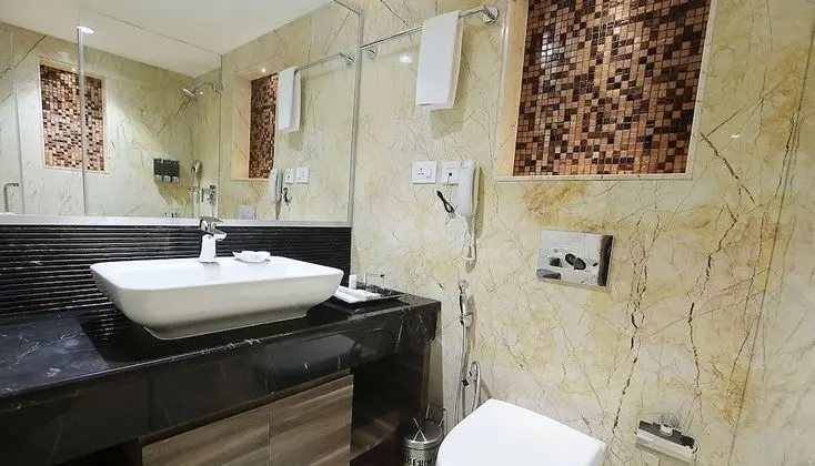 Executive Oda, 1 Çift Kişilik Yatak, Sigara İçilmez, Havuz Manzaralı
