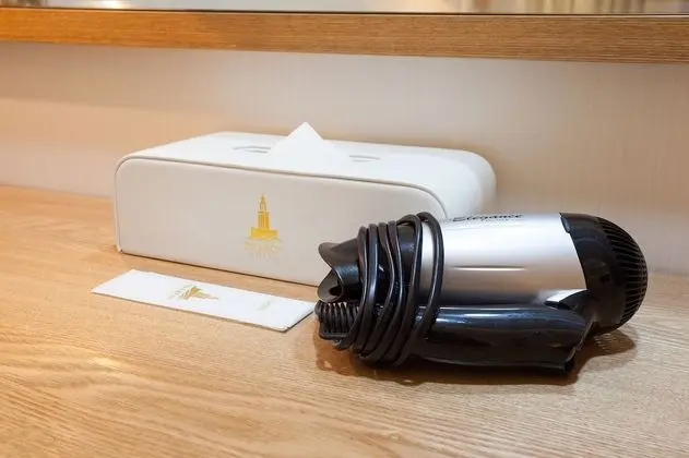 Superior Tek Büyük Yataklı Oda (Bigger than most in Seoul)