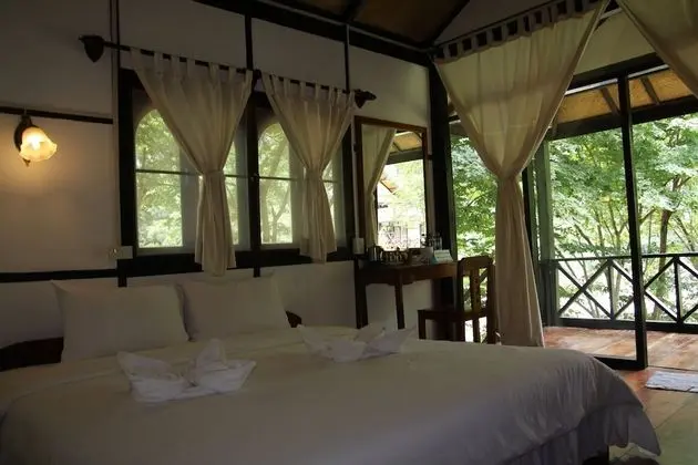 Bungalow with Balcony