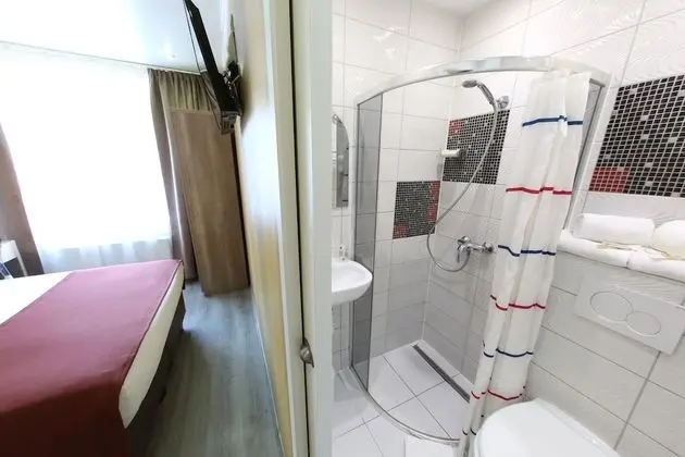 Economy Tek Büyük Yataklı Oda