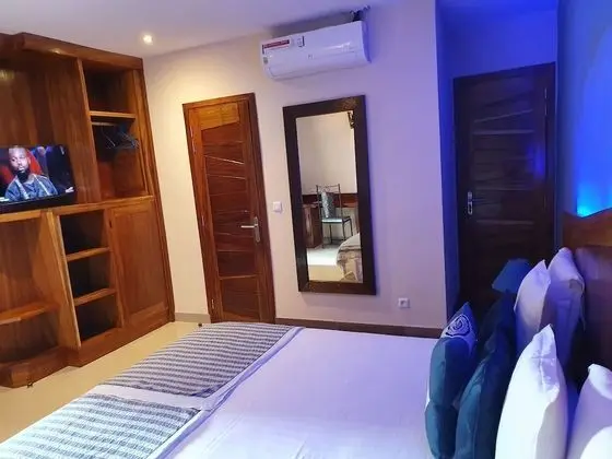 Comfort Tek Büyük veya İki Ayrı Yataklı Oda