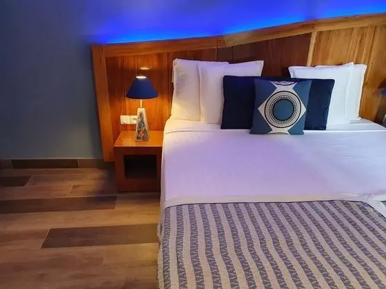 Comfort Tek Büyük veya İki Ayrı Yataklı Oda