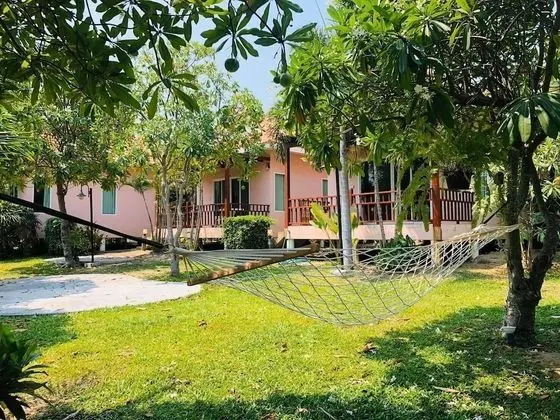 Villa (Studio Villa)