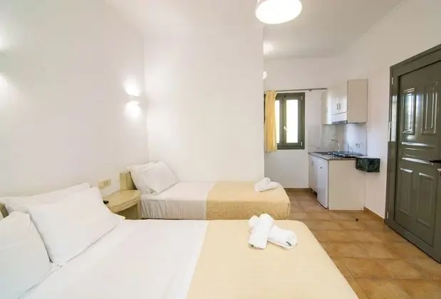 Stüdyo (Triple)