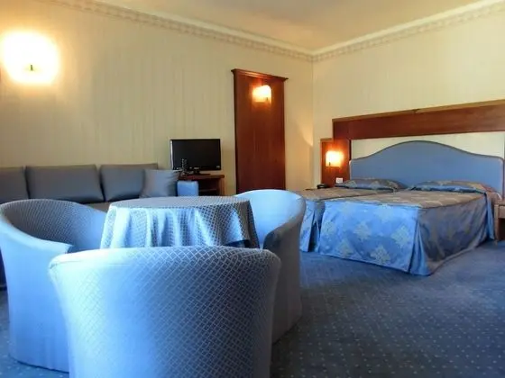 Classic Tek Büyük veya İki Ayrı Yataklı Oda