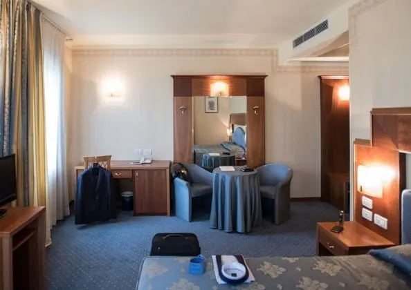 Classic Tek Büyük veya İki Ayrı Yataklı Oda