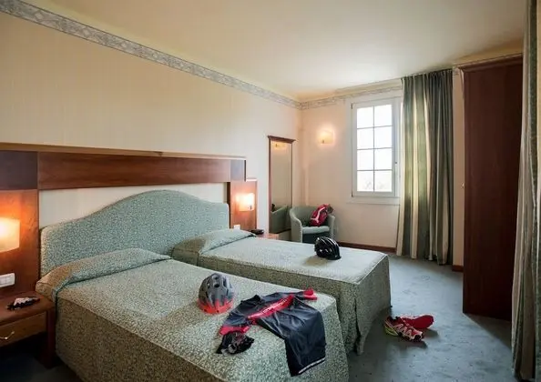 Superior Tek Büyük veya İki Ayrı Yataklı Oda