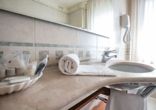 Superior Tek Büyük veya İki Ayrı Yataklı Oda