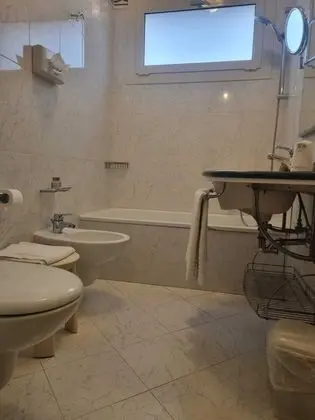 Classic Tek Büyük Yataklı Oda