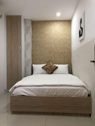 Büyük Yataklı Tek Kişilik Oda