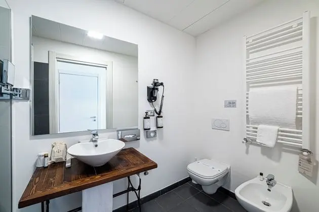 Compact Room