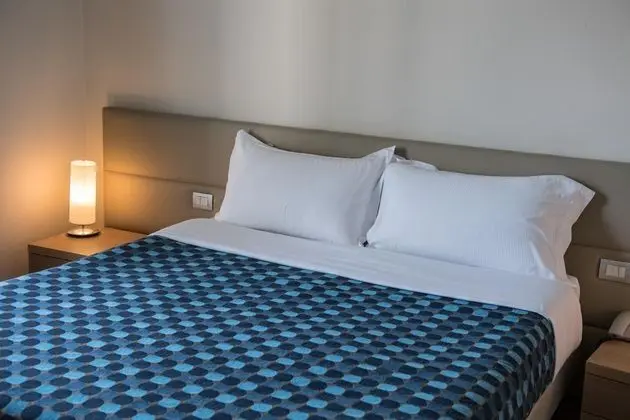 1 Çift Kişilik Veya 2 Tek Kişilik Yatak Standard