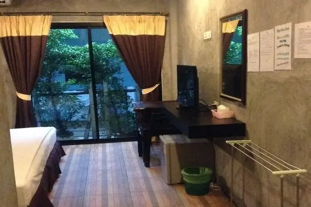 Budget Room