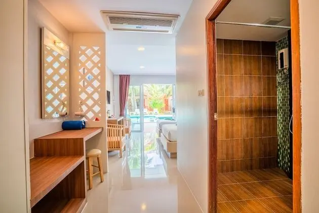 Deluxe Room - Twin Bed