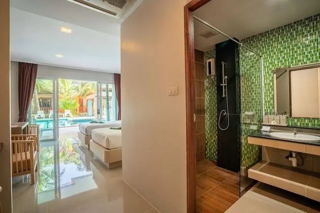 Deluxe Room - Twin Bed