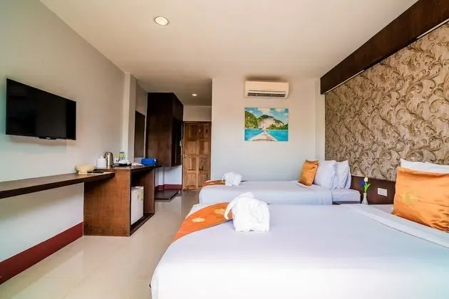 Standard Room - Twin Bed