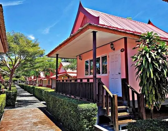 Luxury Oda, Teras
