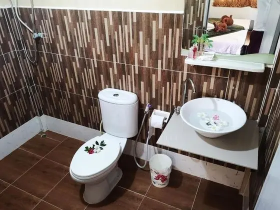 Luxury Oda, Teras