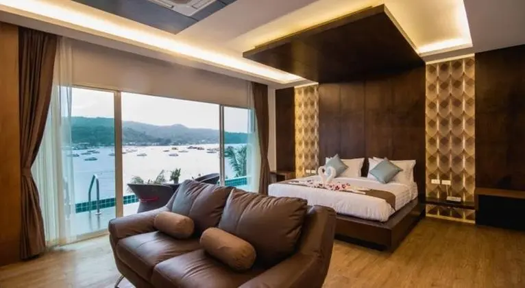 Luxury Double Pool Sea View (3rd Floor)