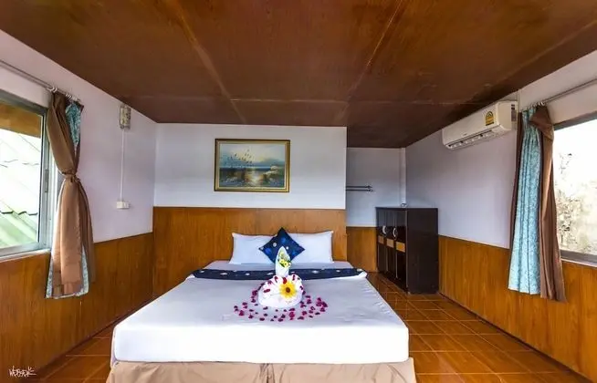 Deluxe Bungalov, Koy Manzaralı