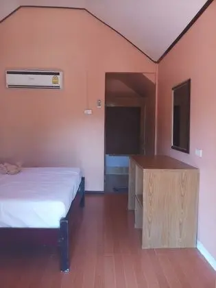 Bungalow Double Air Con
