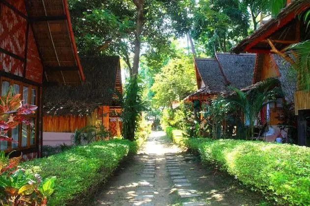 Bungalow with Balcony