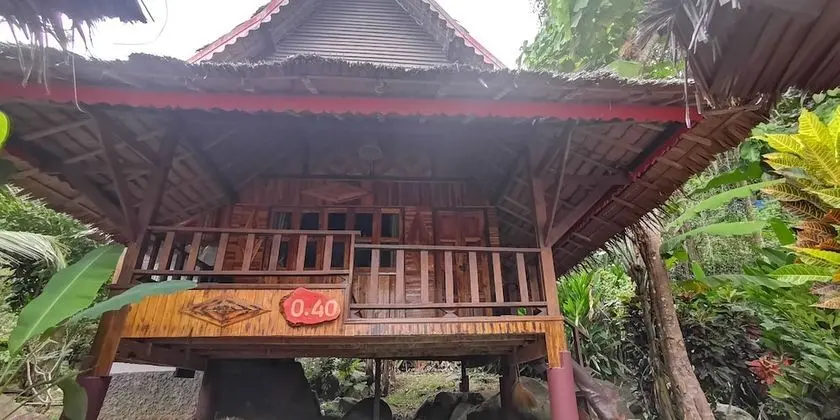 Bungalow with Balcony