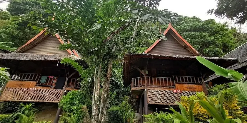Bungalow with Balcony
