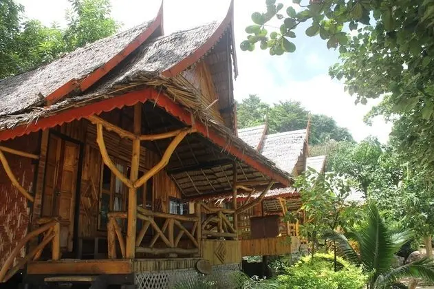 Bungalow with Balcony
