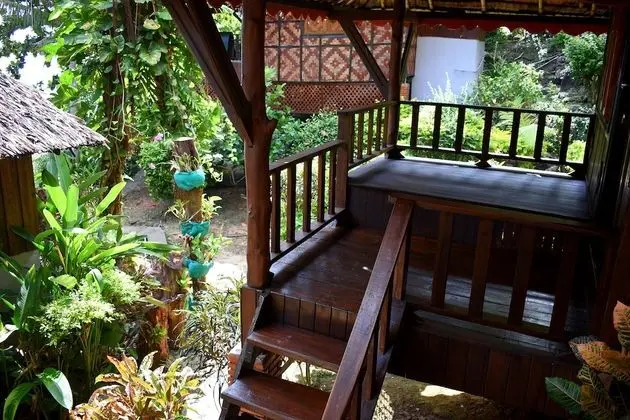 Bungalow Garden View