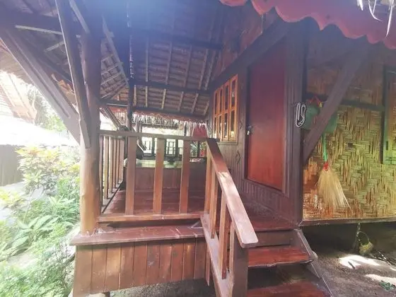 Bungalow Garden View