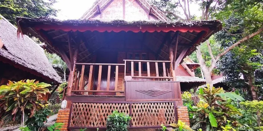 Bungalow Garden View