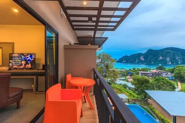 Deluxe Sea View New Building