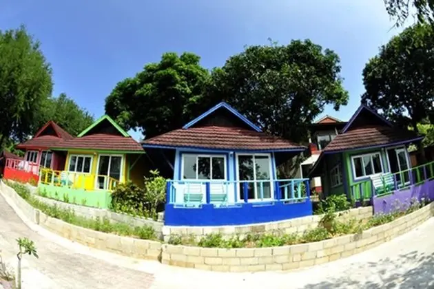 Deluxe Bungalov (2nd Row)
