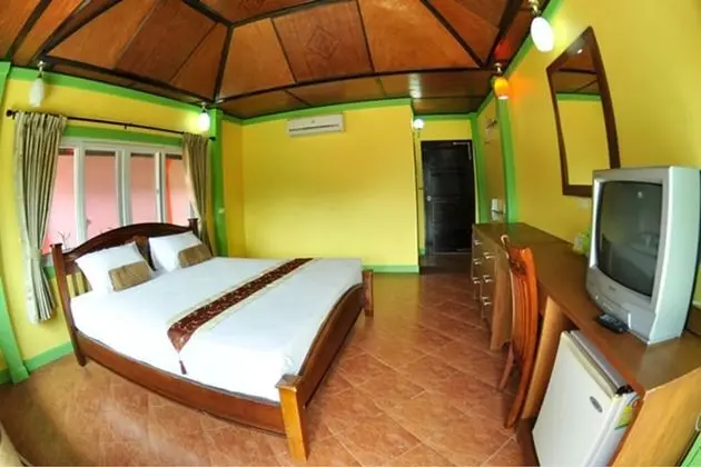 Deluxe Oda, Deniz Manzaralı, Denize Sıfır