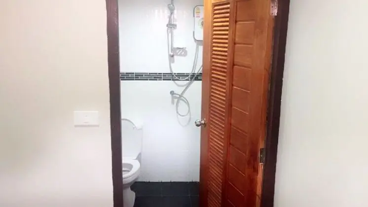Shared Dormitory with Air Condition