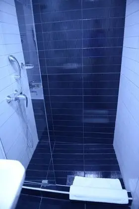 Economy Tek Büyük veya İki Ayrı Yataklı Oda, Penceresiz