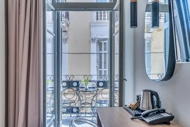 Deluxe Tek Büyük Yataklı Oda, Balkon, Şehir Manzaralı
