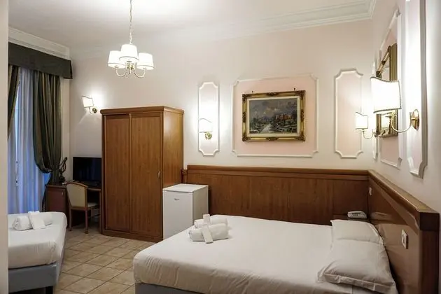 Standard Üç Kişilik Oda