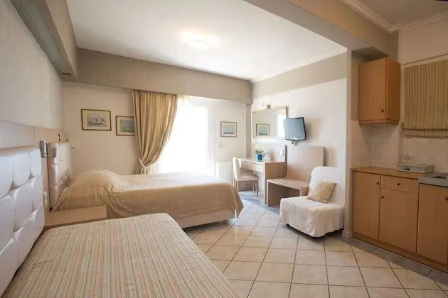 Basic Stüdyo, Deniz Manzaralı (3 Adults)
