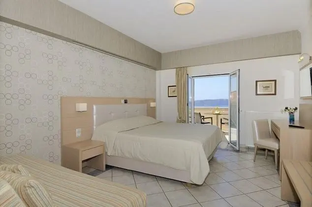 Basic Stüdyo, Deniz Manzaralı (3 Adults)