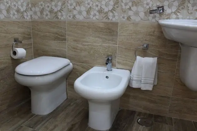 Tek Büyük Yataklı Oda (2)