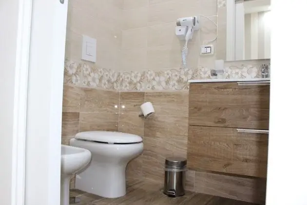 Üç Kişilik Oda (1)