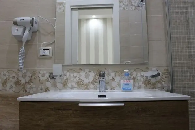 Üç Kişilik Oda (1)