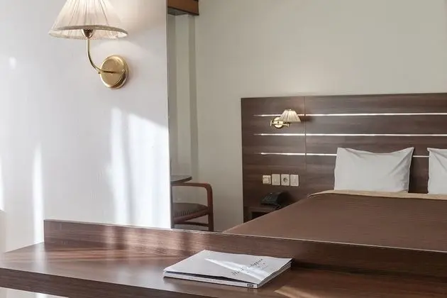 Tek Büyük Yataklı Oda