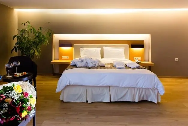 Tek Büyük veya İki Ayrı Yataklı Oda