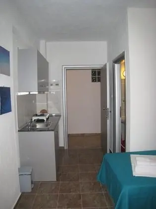 Dört Kişilik Oda, Havuz Manzaralı
