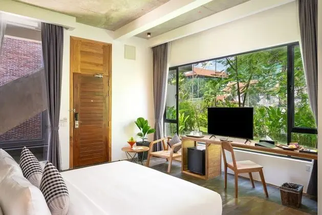 Luxury Oda, Havuz Manzaralı