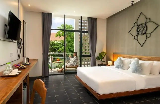 Luxury Oda, Havuz Manzaralı