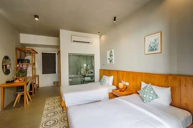Deluxe Twin River View